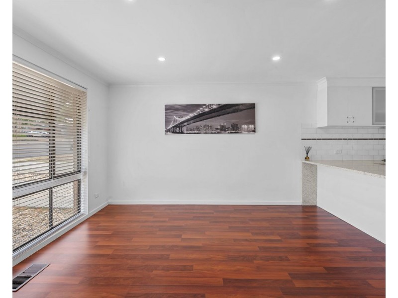 7 Earls Court, Golden Square VIC 3555