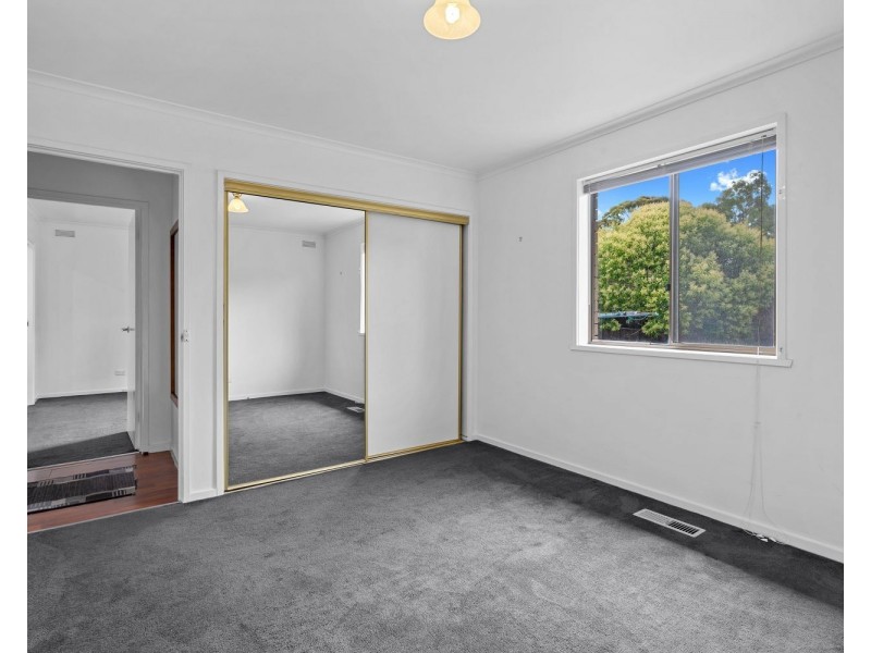 7 Earls Court, Golden Square VIC 3555