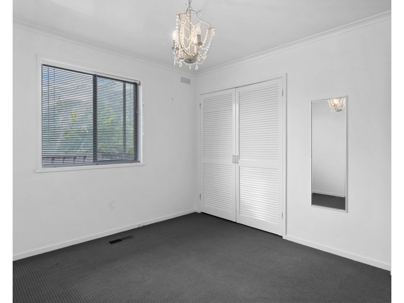 7 Earls Court, Golden Square VIC 3555