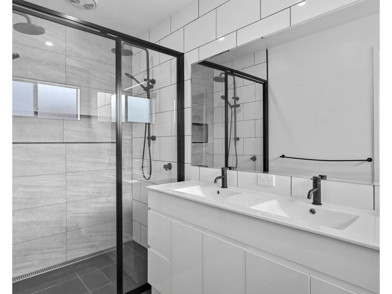 7 Earls Court, Golden Square VIC 3555