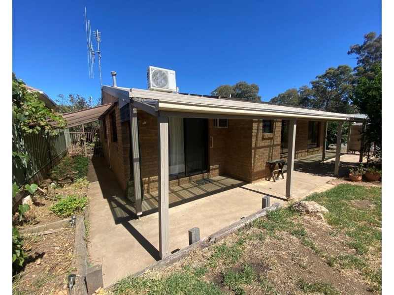 4 Lambruk Court, Kennington VIC 3550