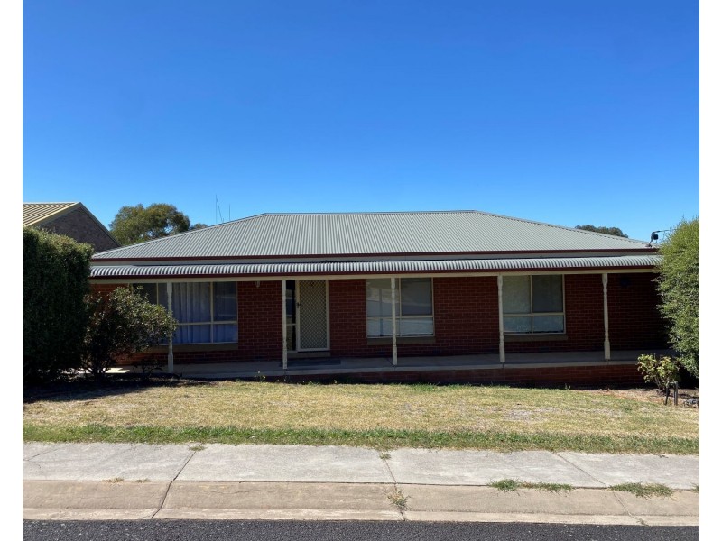 6 Balmoral Drive, Golden Square VIC 3555