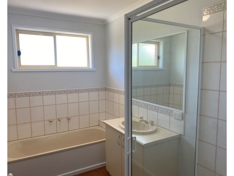 6 Balmoral Drive, Golden Square VIC 3555
