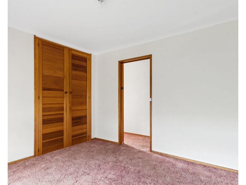 5 Graemar Court, Kangaroo Flat VIC 3555