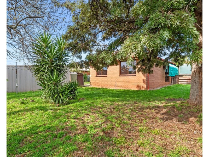 5 Graemar Court, Kangaroo Flat VIC 3555