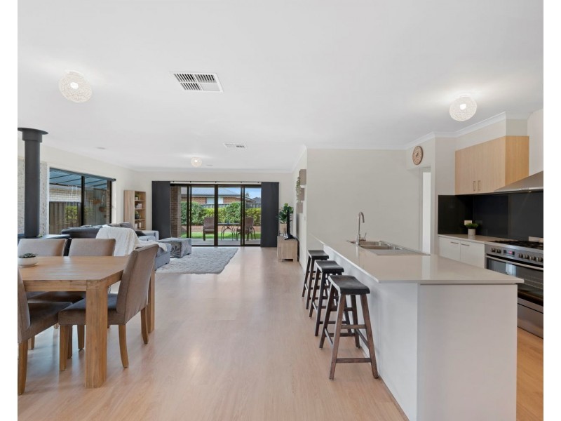 17 Hyatt Road, Huntly VIC 3551