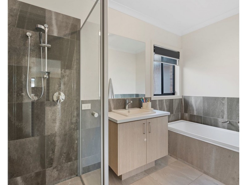 17 Hyatt Road, Huntly VIC 3551