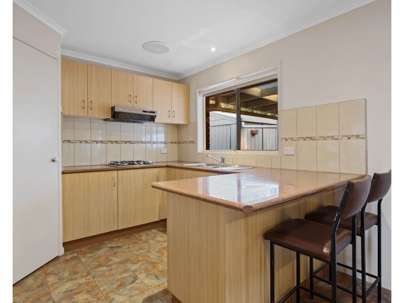 19 Lukin Crescent, Kangaroo Flat VIC 3555