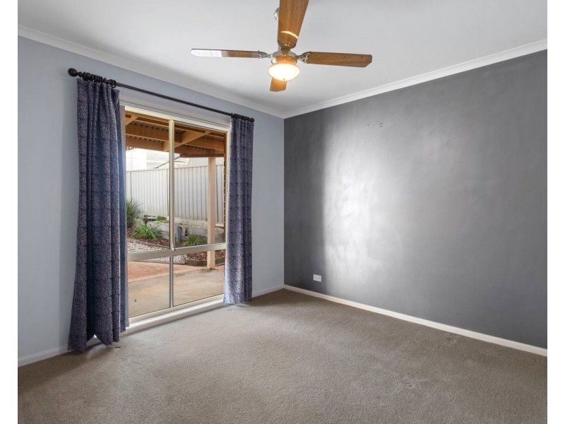 19 Lukin Crescent, Kangaroo Flat VIC 3555