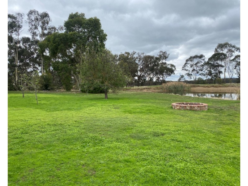 9 Walmer Street, Strathfieldsaye VIC 3551