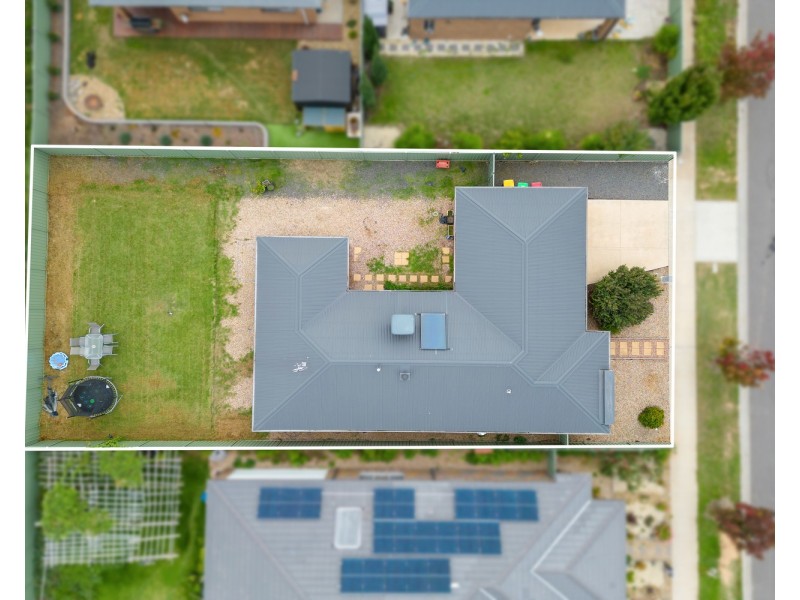 37 Cloverfields Crescent, Epsom VIC 3551