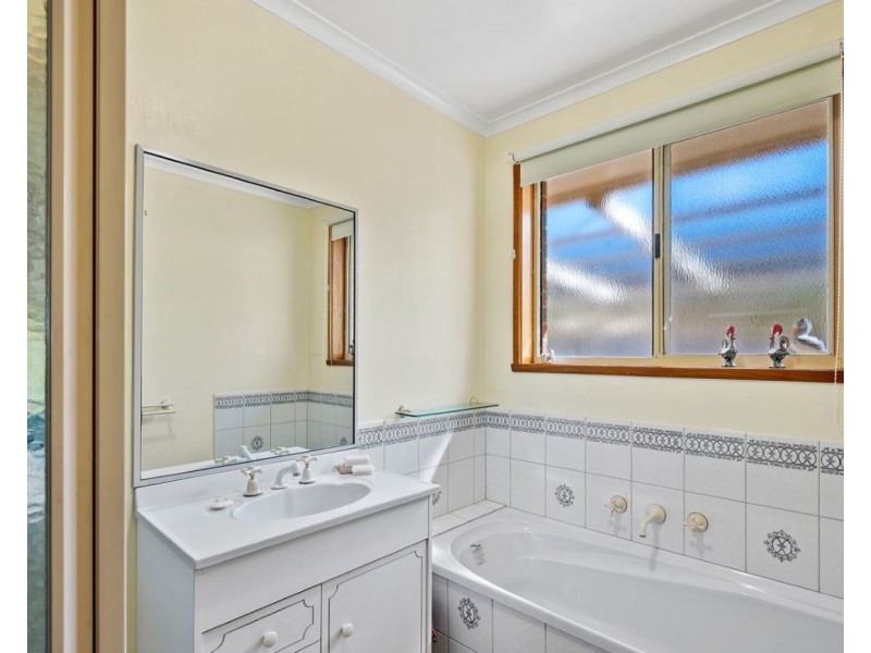 46 Bright Street, California Gully VIC 3556