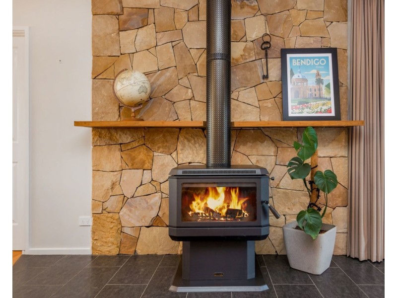 110 Red Box Drive, Axe Creek VIC 3551