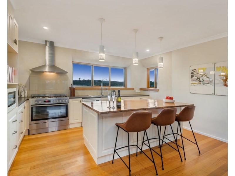 110 Red Box Drive, Axe Creek VIC 3551