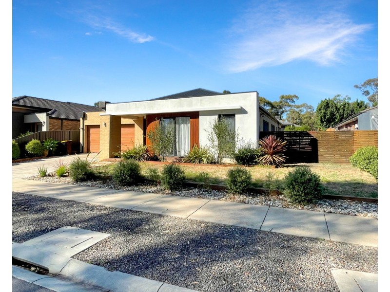 7 Mceniry Way, Strathfieldsaye VIC 3551