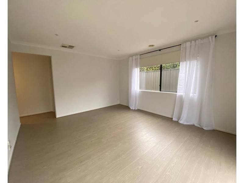 7 Mceniry Way, Strathfieldsaye VIC 3551