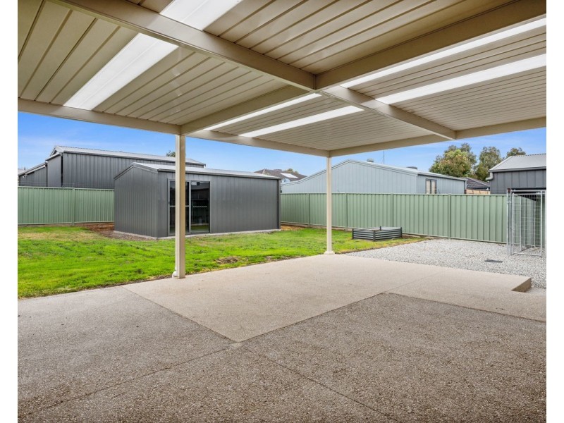 4 Lyndam Avenue, Maiden Gully VIC 3551