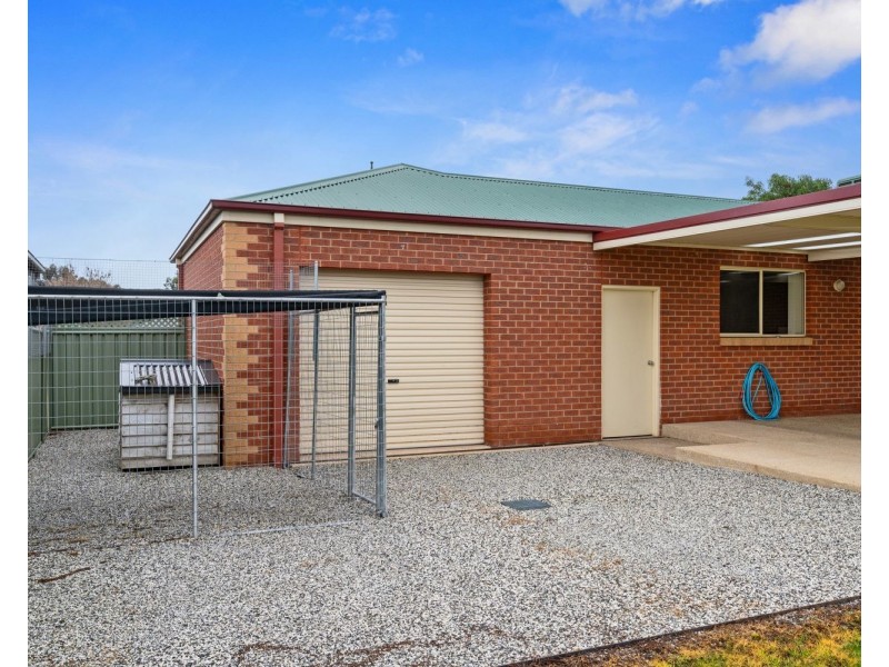 4 Lyndam Avenue, Maiden Gully VIC 3551