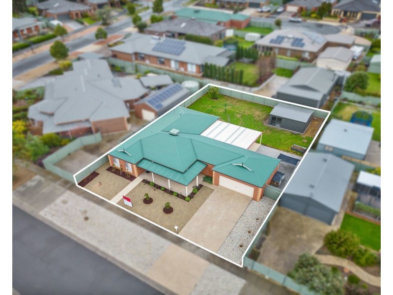 4 Lyndam Avenue, Maiden Gully VIC 3551