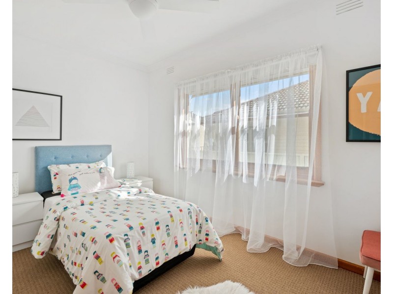 50 Montgomery Crescent, White Hills VIC 3550