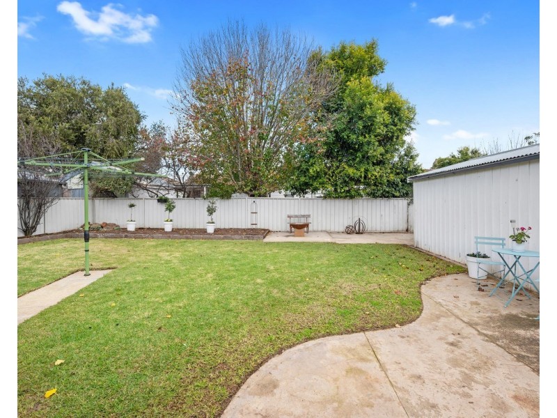 50 Montgomery Crescent, White Hills VIC 3550