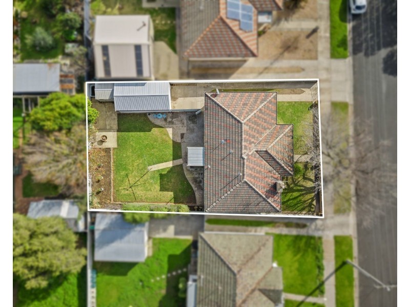 50 Montgomery Crescent, White Hills VIC 3550