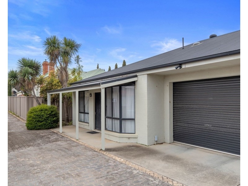 1/82 Sternberg Street, Kennington VIC 3550