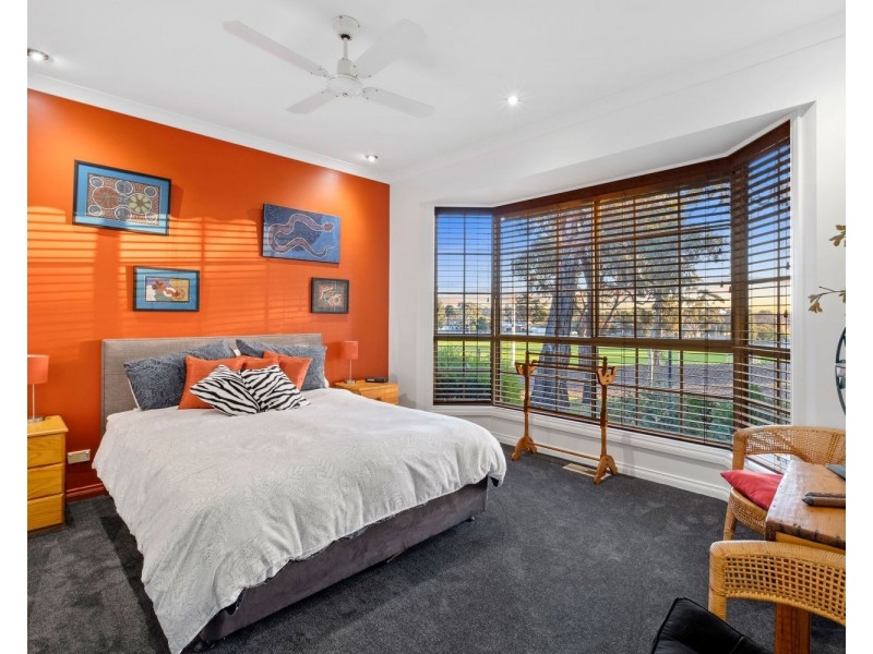 3/100 St Aidans Road, Kennington VIC 3550