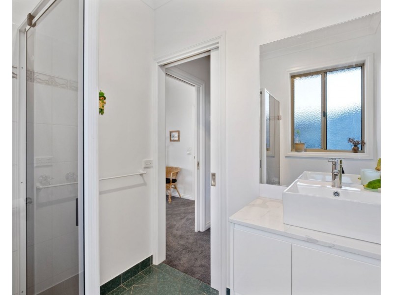 3/100 St Aidans Road, Kennington VIC 3550