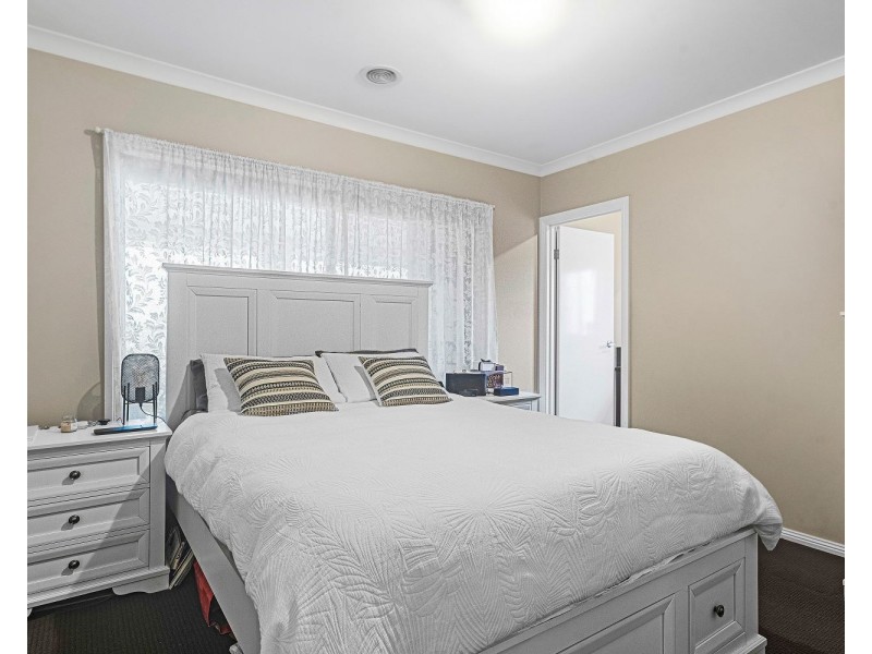 22 Klim Avenue, Kangaroo Flat VIC 3555
