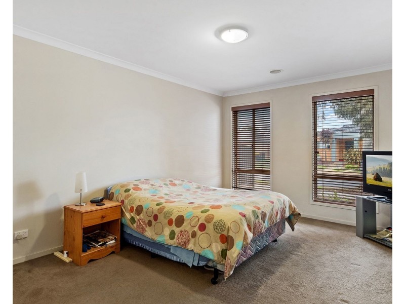 4 Pamela Avenue, Jackass Flat VIC 3556