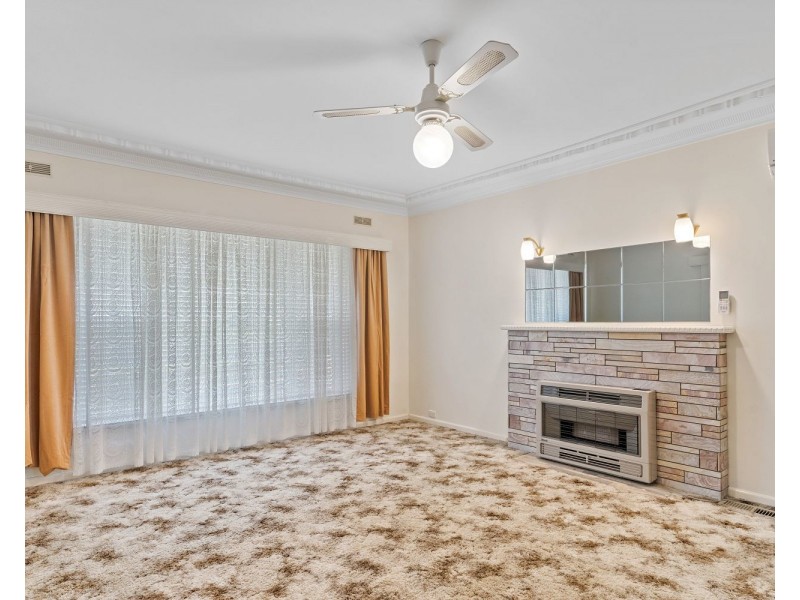 12 Ewing Court, Flora Hill VIC 3550