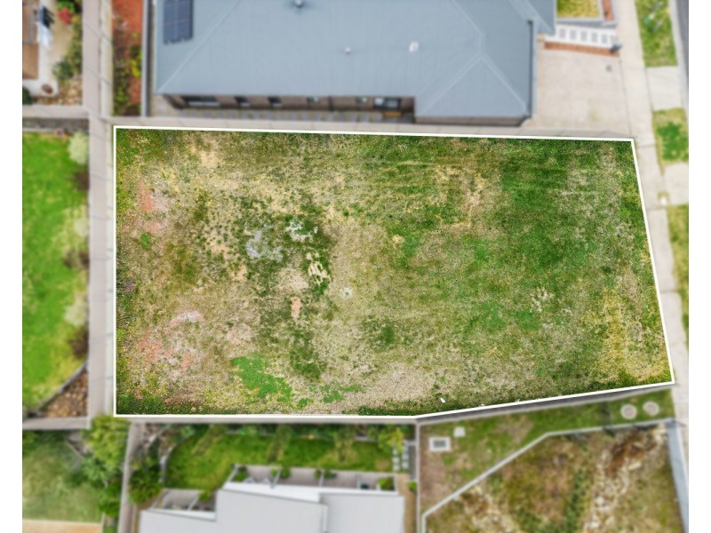 25 Kronk Street, Golden Square VIC 3555