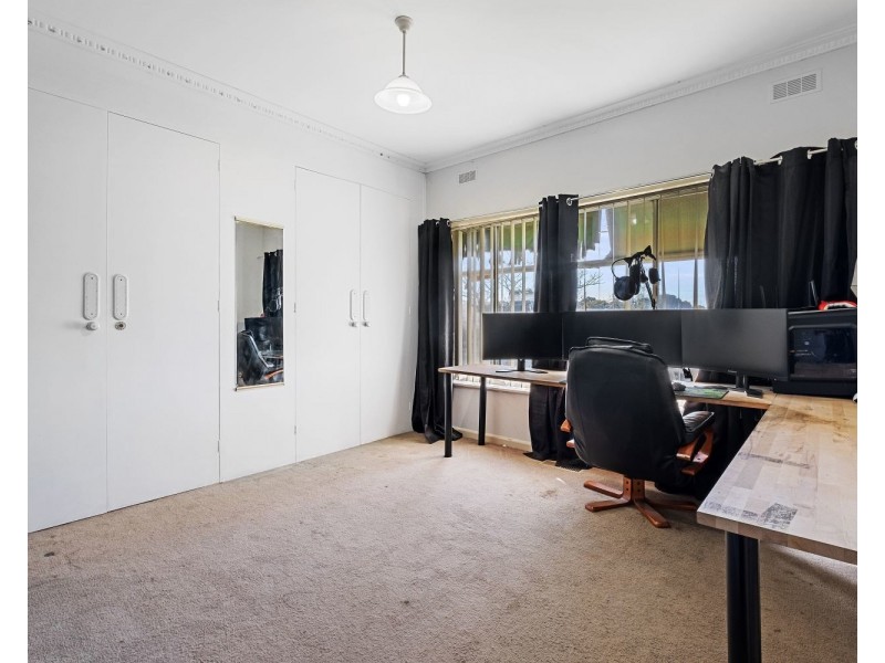 1 Tariff Street, Eaglehawk VIC 3556