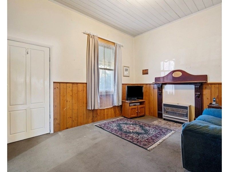 4 Roeder Street, Ironbark VIC 3550