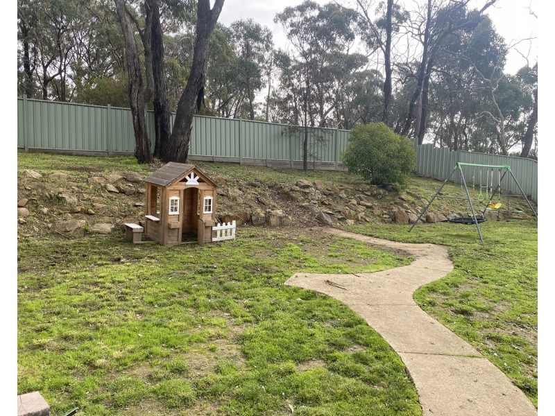 13 Balmoral Drive, Golden Square VIC 3555