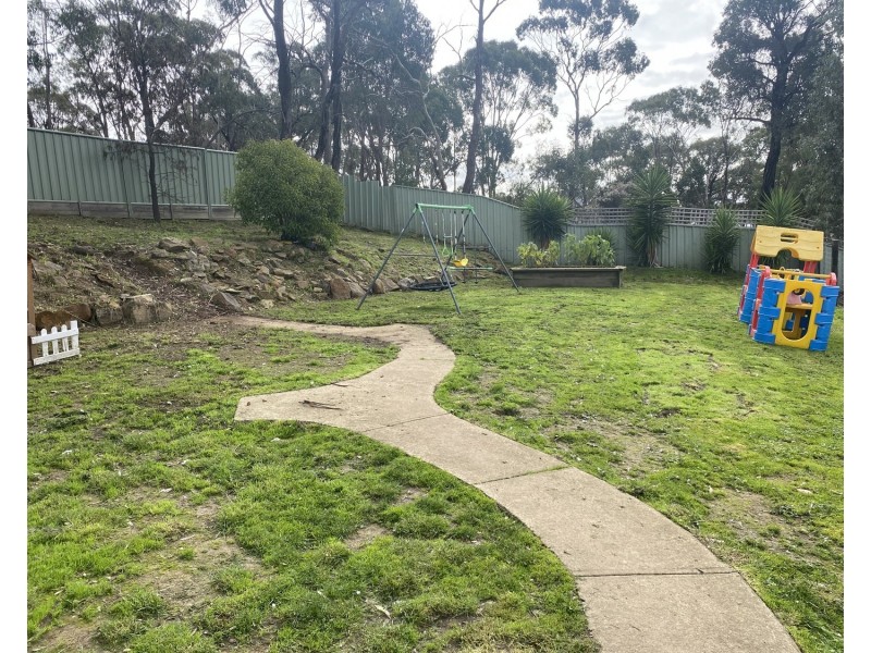 13 Balmoral Drive, Golden Square VIC 3555