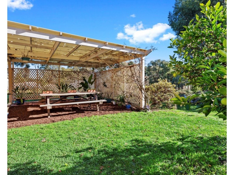 9 Gierisch Road, Shelbourne VIC 3463