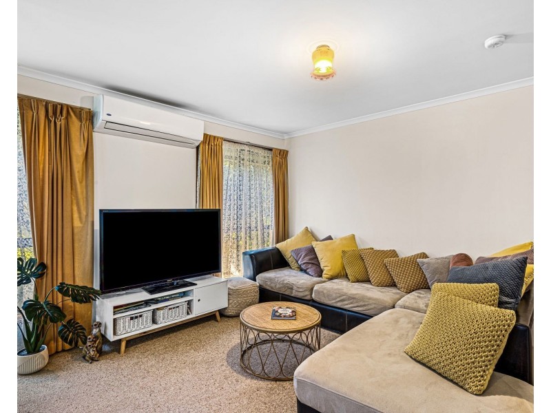 1/2 Julie Court, Kangaroo Flat VIC 3555