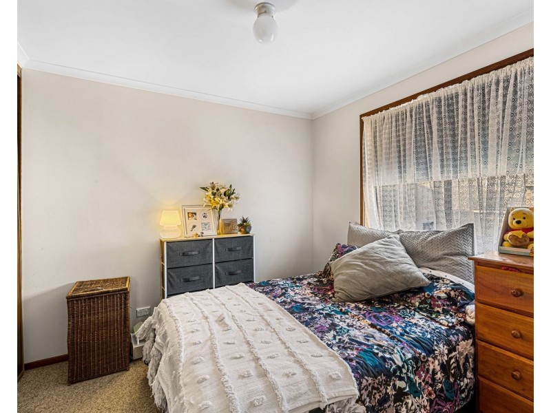 1/2 Julie Court, Kangaroo Flat VIC 3555