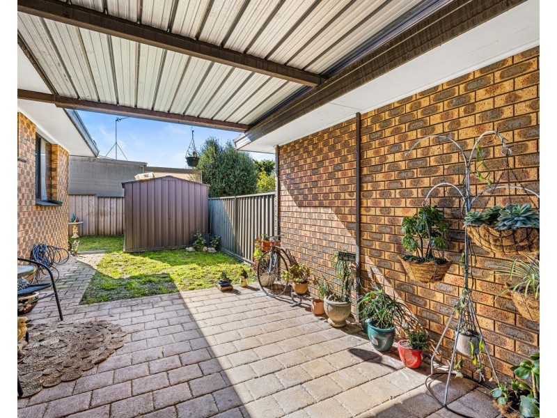 1/2 Julie Court, Kangaroo Flat VIC 3555