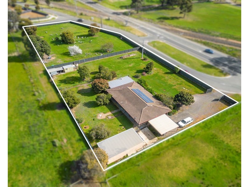 1299 Calder Highway, Marong VIC 3515