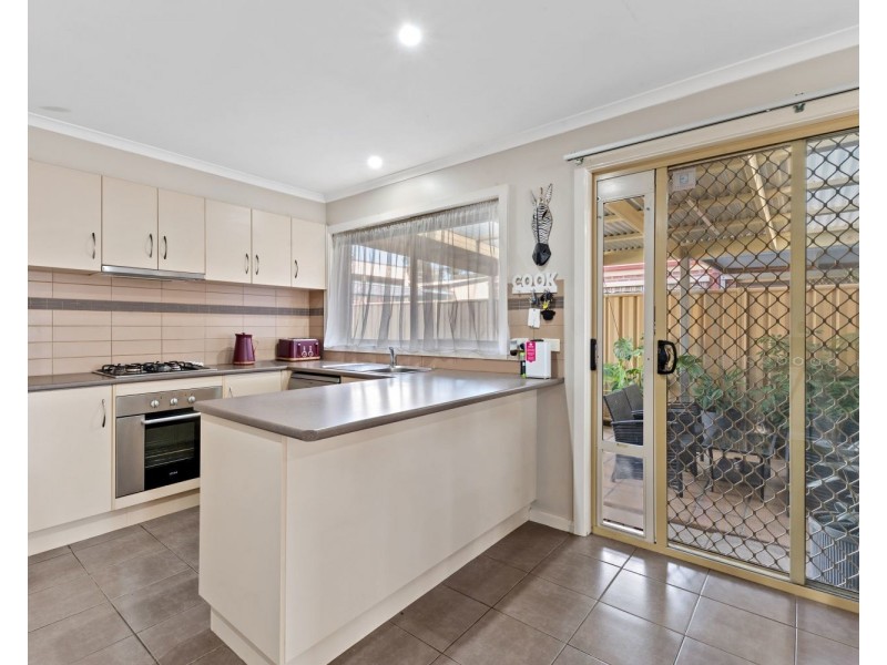 8 Fry Lane, Eaglehawk VIC 3556