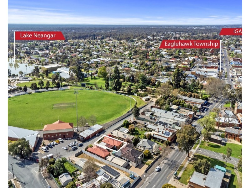 8 Fry Lane, Eaglehawk VIC 3556