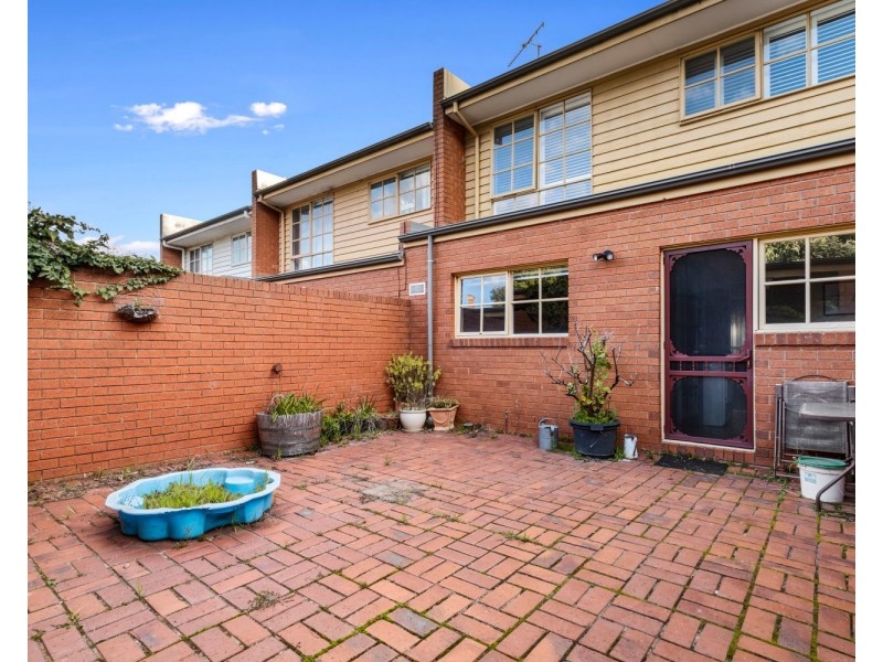 90 Barkly Terrace, Bendigo VIC 3550