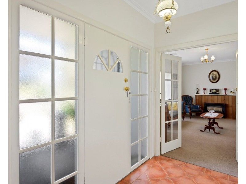 74 Lawson Street, Spring Gully VIC 3550