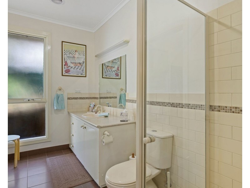 74 Lawson Street, Spring Gully VIC 3550