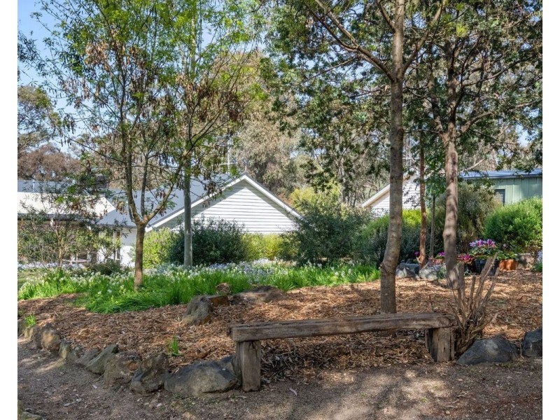 74 Lawson Street, Spring Gully VIC 3550