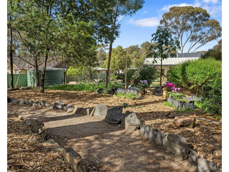 74 Lawson Street, Spring Gully VIC 3550