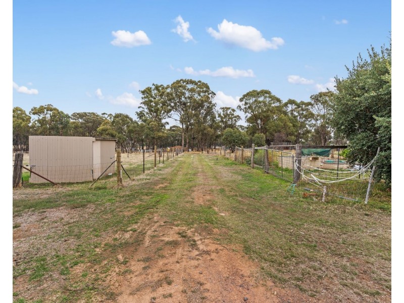 4 Tarah Lane, Lockwood VIC 3551